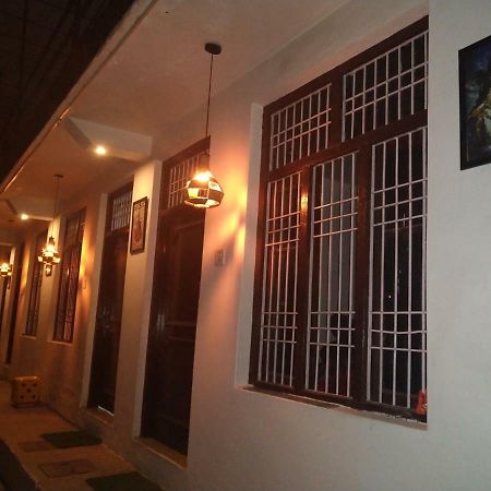 Mochila Youth Hostel Mcleod Ganj Dharamshala Exterior foto