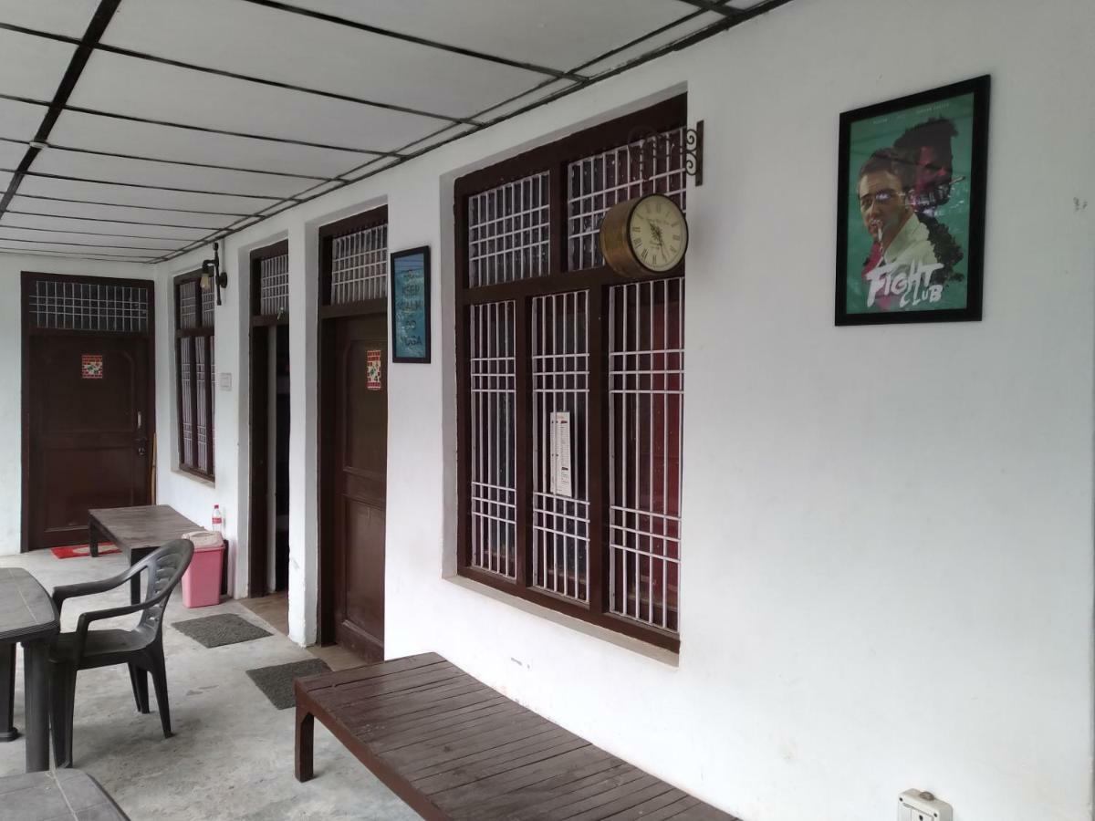 Mochila Youth Hostel Mcleod Ganj Dharamshala Exterior foto