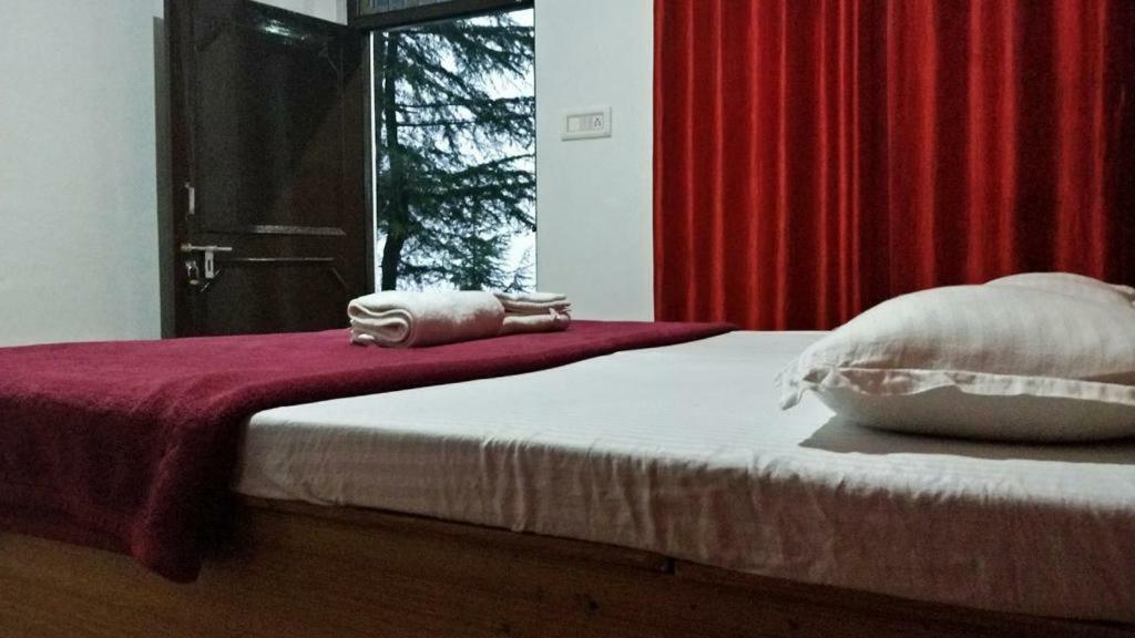 Mochila Youth Hostel Mcleod Ganj Dharamshala Exterior foto